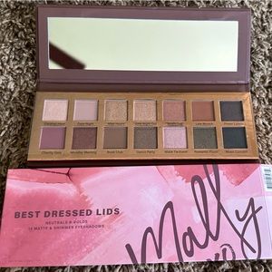 🤩S⃨A⃨L⃨E⃨🤩Mally Best Dressed Lids -  Neutrals & Bolds 14 Eyeshadow Palette